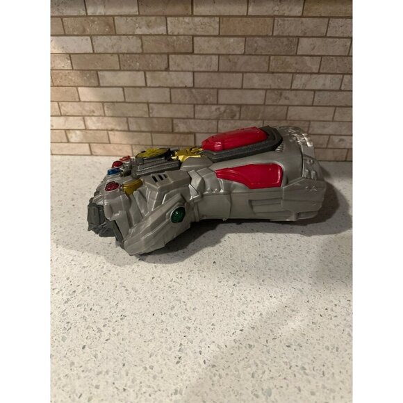 Avengers Endgame Electronic Infinity Gauntlet Hasbro 2018 TESTED Iron Man Silver - Picture 3 of 5